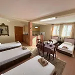 Shkodra Guest House 2